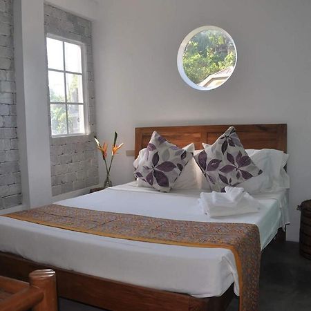 Bed and Breakfast Stone Creek House Romblon Exterior foto