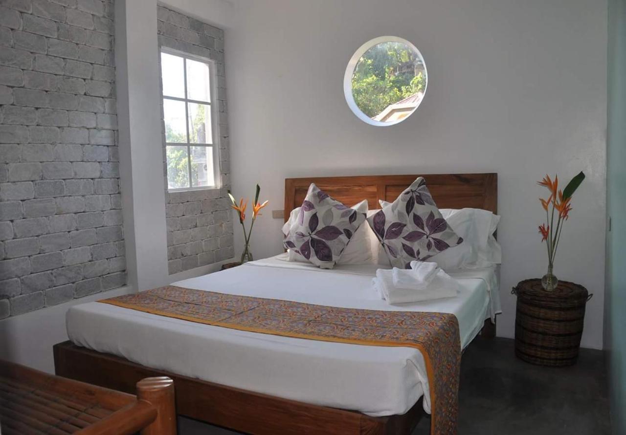 Bed and Breakfast Stone Creek House Romblon Exterior foto