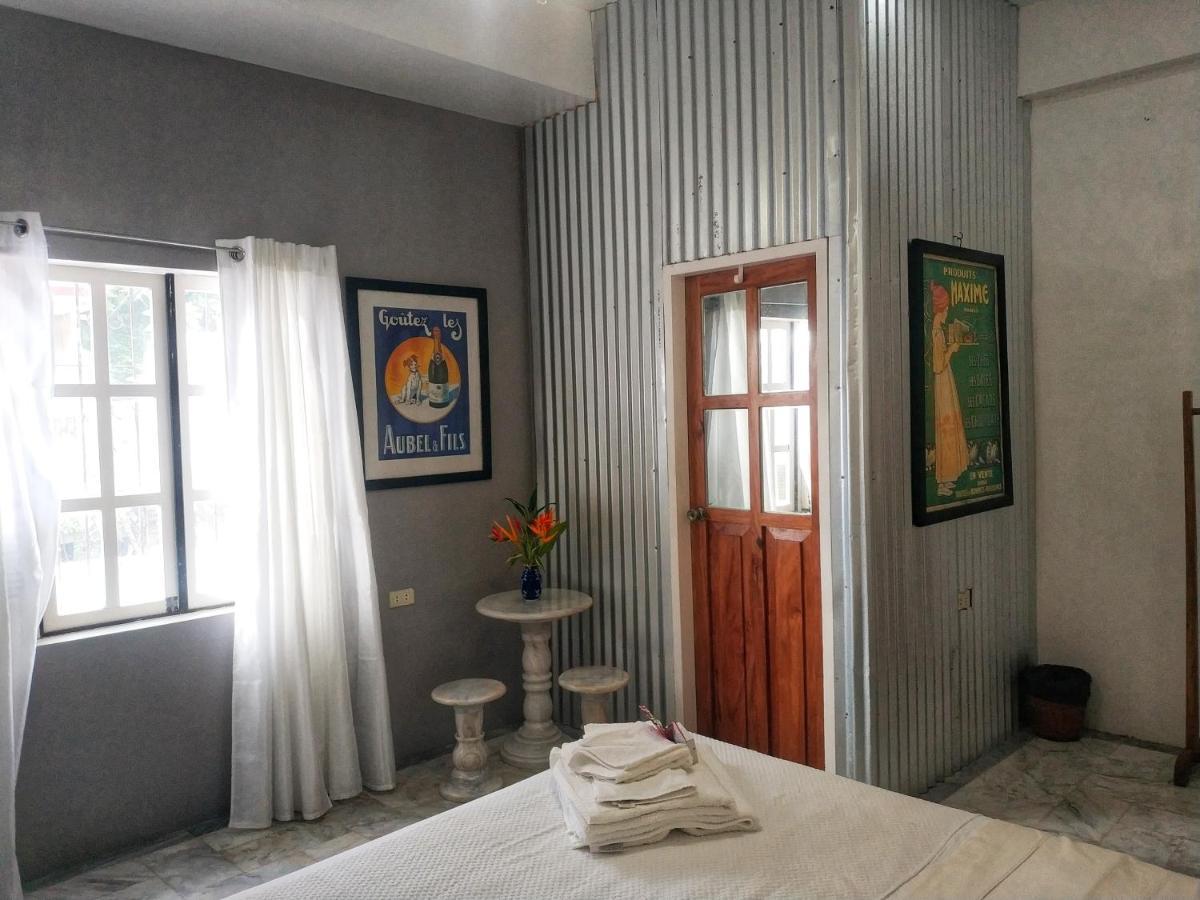 Bed and Breakfast Stone Creek House Romblon Exterior foto